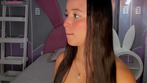Snapshot of alisson_sweet18_ chatting on September 2025 11:22:02 AM Alisson online show from September 2025 11:22:02 AM
