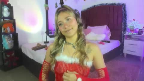Snapshot of alisson_zafiro chatting on December 2024 05:48:01 PM Alisson IG alisson zafiro27 online show from December 2024 05:48:01 PM