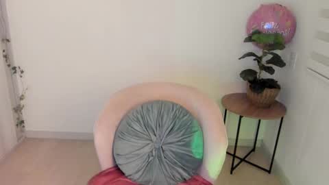 alisson online show from September 2025 02:22:02 AM