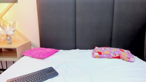 Snapshot of alissonmartin chatting on December 2024 03:05:01 PM alissonmartin online show from December 2024 03:05:01 PM
