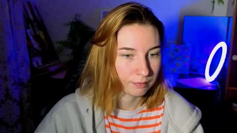 A L I C E  online show from October 2025 07:36:02 PM