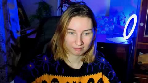 A L I C E  online show from October 2025 08:20:01 PM