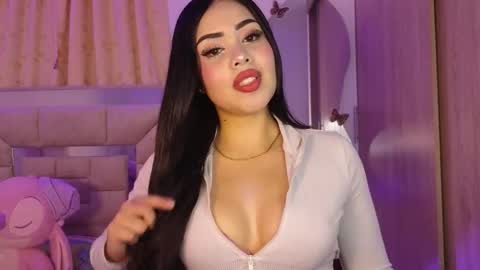 Anisee online show from September 2025 01:52:01 AM