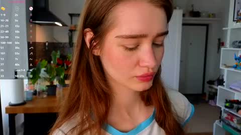 Snapshot of aliviawithlove chatting on June 2026 10:41:01 AM Alivia online show from June 2026 10:41:01 AM