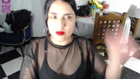 Alix online show from September 2025 02:45:01 AM