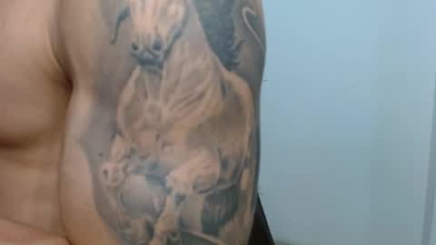 alix online show from November 2025 02:43:02 AM