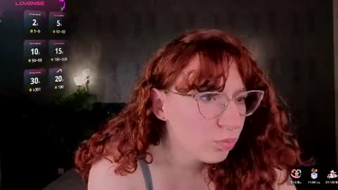 Snapshot of alla_dream chatting on June 2026 07:40:01 PM Alla online show from June 2026 07:40:01 PM