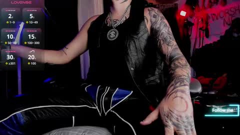   online show from October 2025 06:09:02 PM