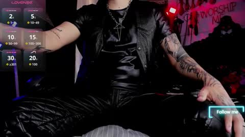   online show from October 2025 05:03:01 PM