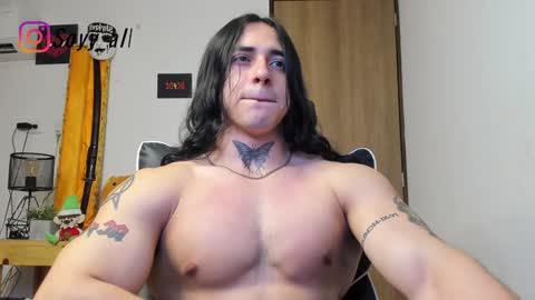 independent model 3 online show from February 2025 02:49:01 AM