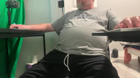 Allergictolove online show from January 2025 12:14:02 AM