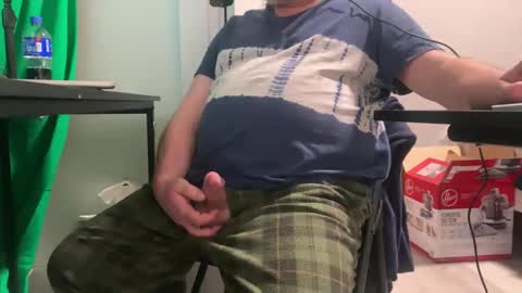 Allergictolove online show from January 2025 11:22:01 PM