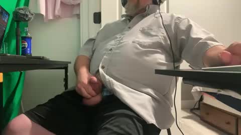 Allergictolove online show from September 2025 08:03:01 PM