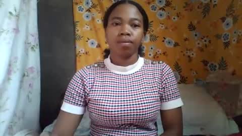Snapshot of alliciax632770q chatting on June 2026 06:29:01 AM alliciax632770q online show from June 2026 06:29:01 AM