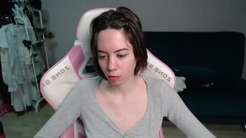 alice online show from April 2026 11:32:01 PM