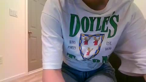 alliebearx online show from December 2024 01:22:01 AM