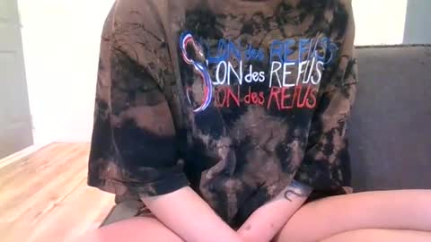 alliebearx online show from January 2025 09:31:02 PM