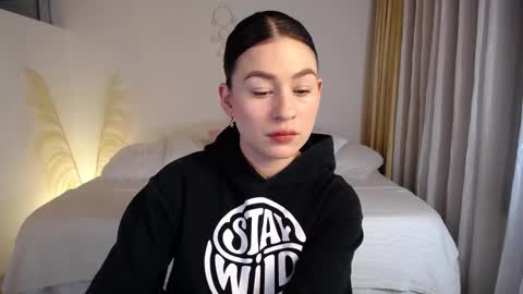 Allie  online show from January 2026 11:21:01 PM