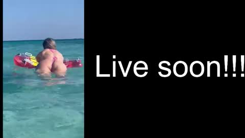 Snapshot of alliesynns chatting on November 2025 05:32:02 AM Allie online show from November 2025 05:32:02 AM