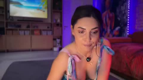 Snapshot of alliesynns chatting on July 2026 11:37:02 AM Allie online show from July 2026 11:37:02 AM