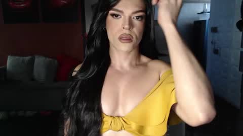 Snapshot of allisonfit chatting on June 2026 12:03:02 PM Allison Victoria online show from June 2026 12:03:02 PM