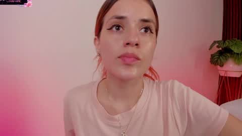 Snapshot of alliss_ginger_ chatting on May 2026 08:25:01 PM A L L I S S online show from May 2026 08:25:01 PM