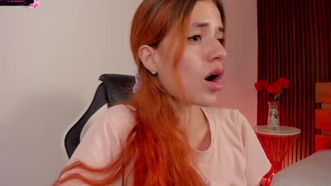 Snapshot of alliss_ginger_ chatting on May 2026 08:39:01 PM A L L I S S online show from May 2026 08:39:01 PM