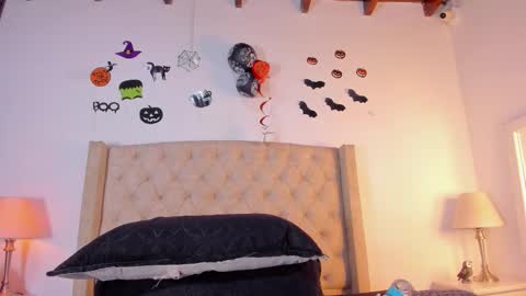 allisson online show from November 2025 12:07:01 PM