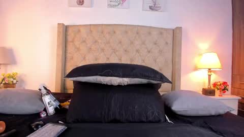 allisson online show from April 2026 12:11:02 PM