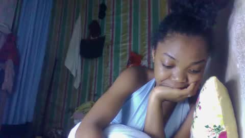 Snapshot of allizida01 chatting on May 2026 07:44:02 PM allizida01 online show from May 2026 07:44:02 PM