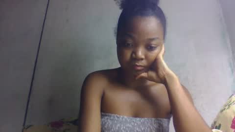 Snapshot of allizida01 chatting on June 2026 07:53:01 PM allizida01 online show from June 2026 07:53:01 PM