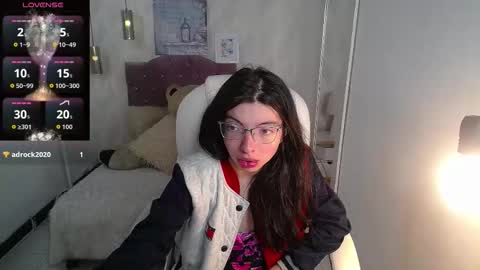 Snapshot of alllyson_ chatting on November 2025 07:57:01 PM alison online show from November 2025 07:57:01 PM