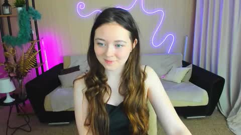 alluringeyess online show from October 2025 06:49:02 PM