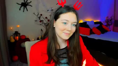 alluringeyess online show from October 2025 05:36:02 PM