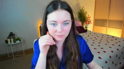 Snapshot of alluringeyess chatting on May 2026 05:09:01 PM alluringeyess online show from May 2026 05:09:01 PM