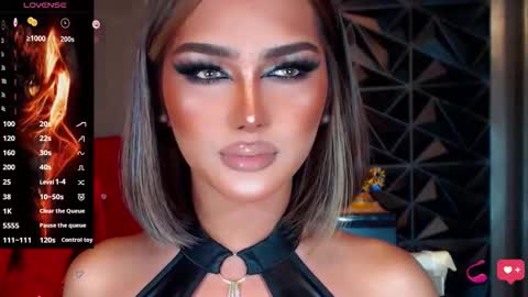 Snapshot of alluringnatalya chatting on September 2025 08:03:01 AM Natalya Fox online show from September 2025 08:03:01 AM