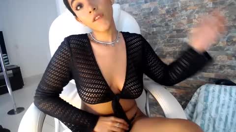 ally_summer online show from December 2024 09:11:01 PM