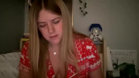 allyanalangel online show from December 2024 01:49:02 PM