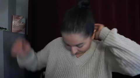         online show from December 2025 06:12:02 PM