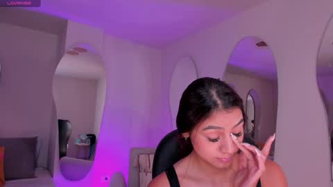 Alisson online show from January 2025 04:40:01 PM