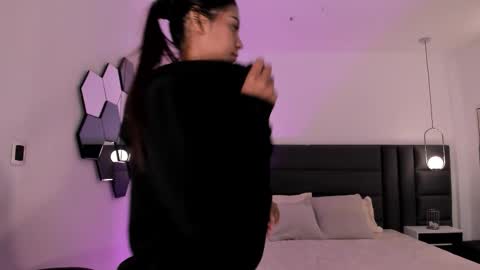 Alisson online show from October 2025 10:16:02 AM