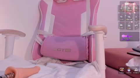 Allyson online show from October 2025 08:42:02 PM