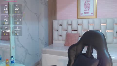 Allysa  online show from September 2025 08:24:01 PM