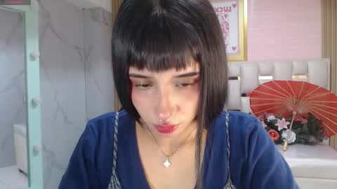 Allysa  online show from December 2025 08:06:01 PM