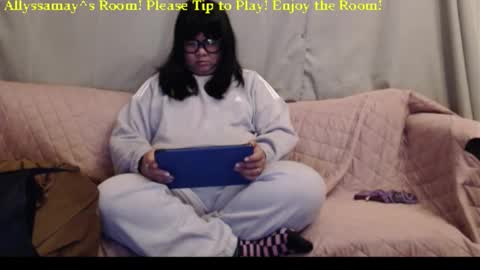 Allyssamay online show from March 2026 04:29:01 AM