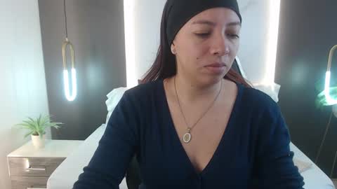 Snapshot of alma_fenix chatting on December 2024 12:13:01 PM ALMA FENIX online show from December 2024 12:13:01 PM