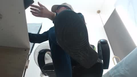 Snapshot of alma_fenix chatting on February 2025 12:11:01 PM ALMA FENIX online show from February 2025 12:11:01 PM