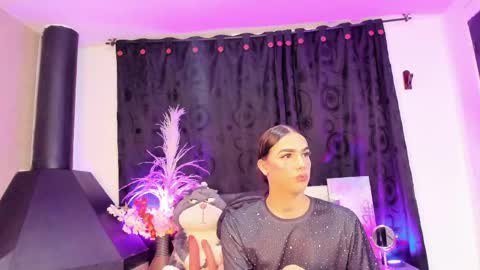 Snapshot of almazz_ chatting on May 2026 04:07:01 AM Santy online show from May 2026 04:07:01 AM