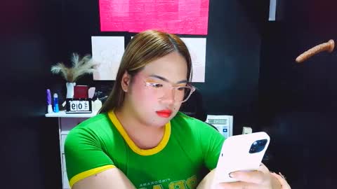 Almira online show from January 2026 07:54:01 AM