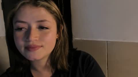 Snapshot of almma_ chatting on June 2026 08:28:01 PM ALMMA online show from June 2026 08:28:01 PM